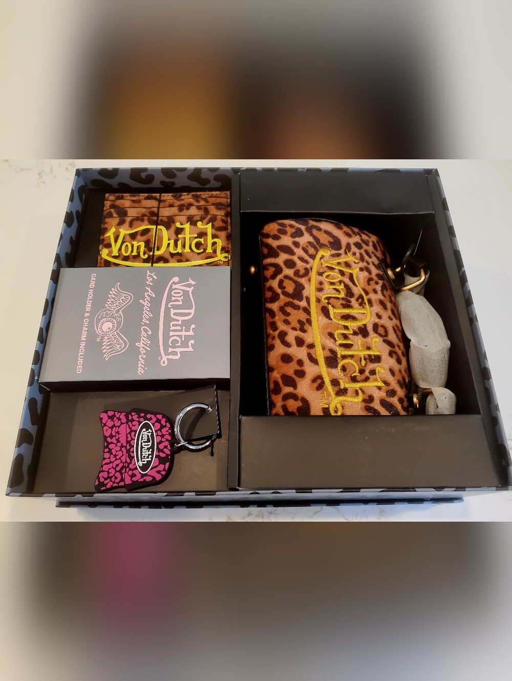 3-Piece Von Dutch Mini Bowling Purse Set - Includes Matching Waller & Keychain - Picture 10 of 15